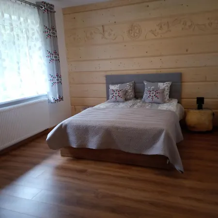 Apartament Huty